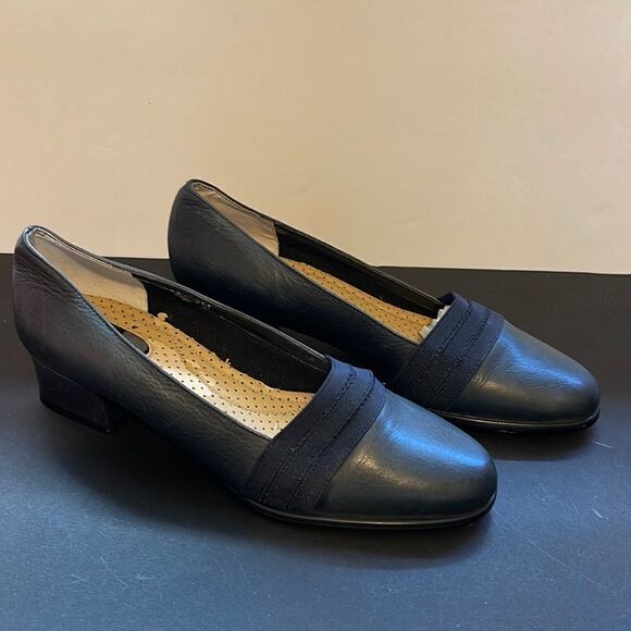 Women’s Ross Hommerson Leather Pumps - Picture 1 of 8